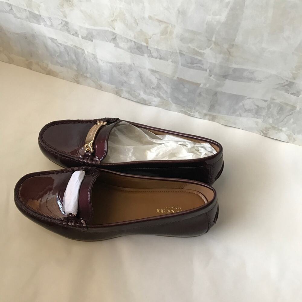 A16). Brand New Coach Olive Metallic Cherry Smooth Patent Pearl Loafers - Picture 5 of 8